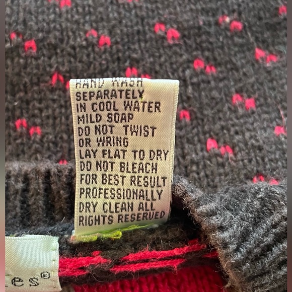 Vintage Northern Isles Knit Farm Sweater ✨🐄 - Picture 7 of 10